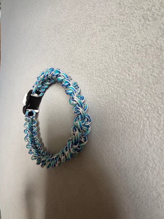 Umbrella cord buckle (young)