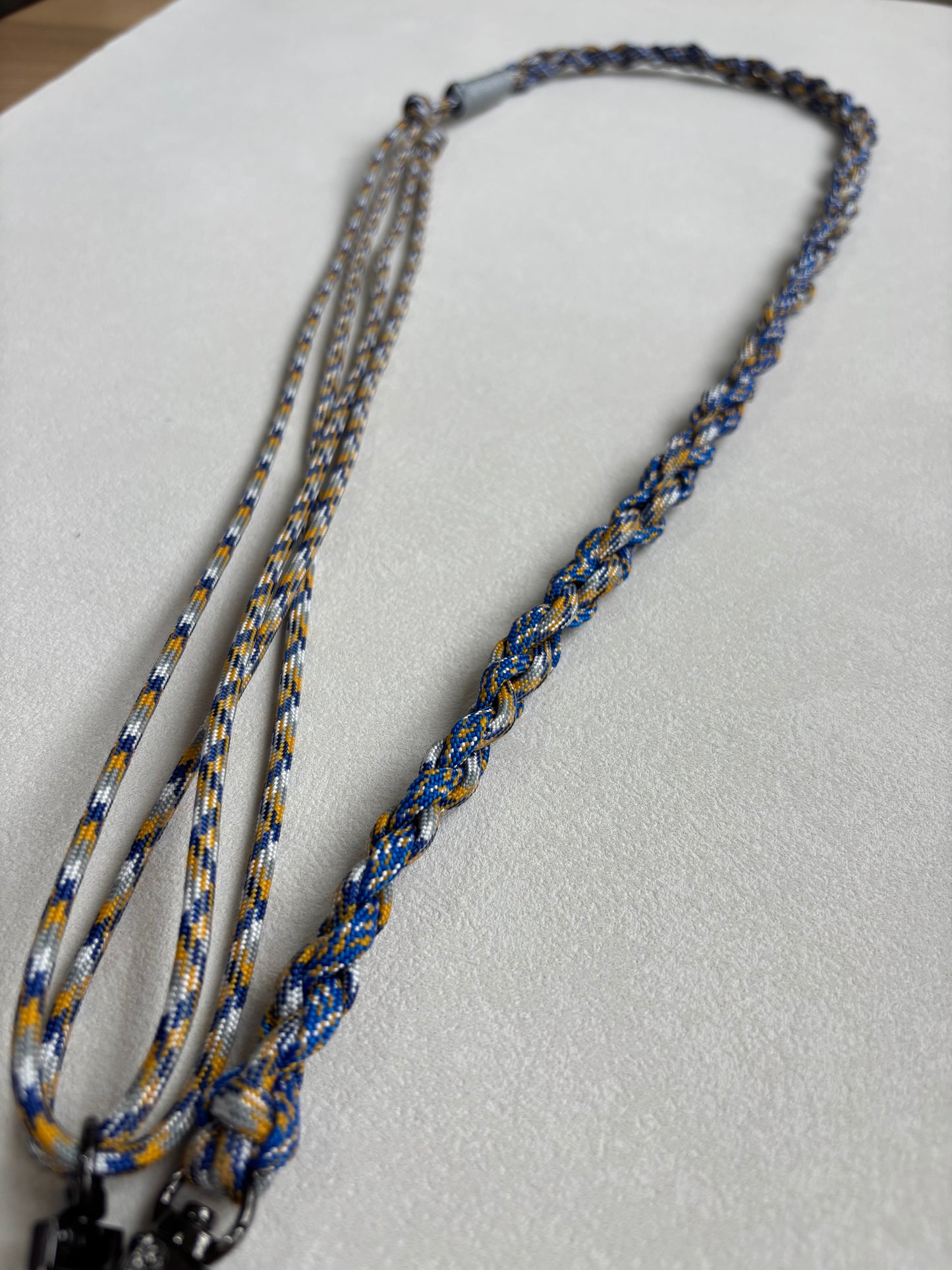 Two-color phone strap